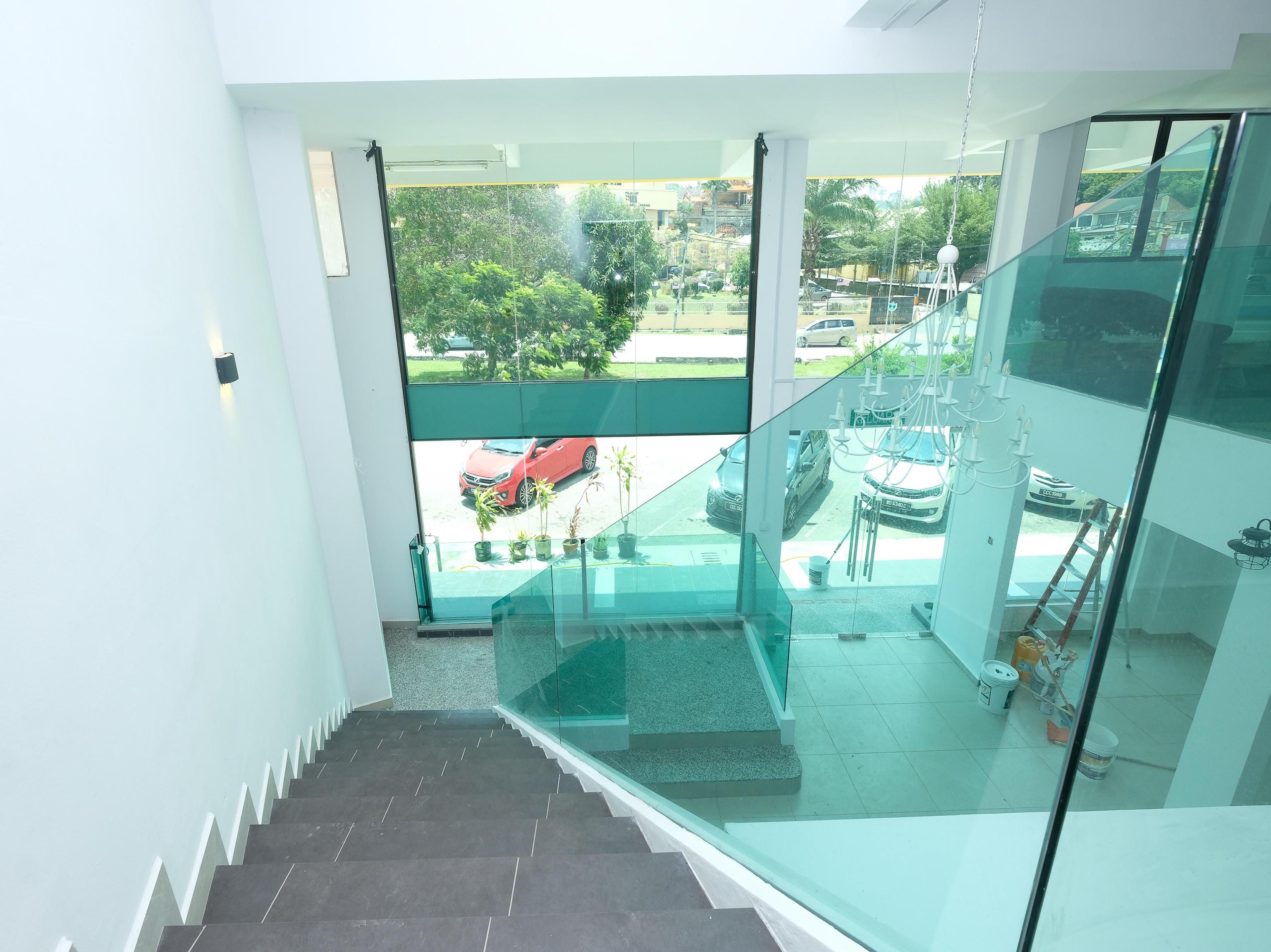 โอโย 44043 เฟิสต์ การ์เดน โฮเต็ล Hotel กวนตัน ภายนอก รูปภาพ